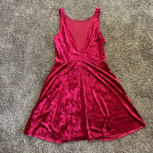 Red Velvet Dress - Picture 3 of 6